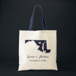 Maryland Wedding Welcome Tote Bag<br><div class="desc">Welkom uit de stadsuittrouwgasten met een tas vol snacks en een persoonlijke behandeling met de staat waar je gaat trouwen, de bruid- en bruinnamen en de trouwdatum. Klik op Aanpassen om het hart te verplaatsen naar elke stad of locatie op de staatskaart. Gebruik de ontwerphulpmiddelen om de monogram tekstdoopvonten en...</div>