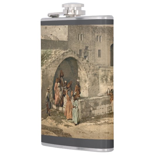 Mary's Well Bible Scene  Heupfles (Links)