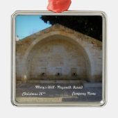 Mary's Well Ornament (Voorkant)