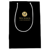 Masculine Black en Gold Personalized Groomsmen Medium Cadeauzakje (Voorkant)