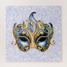 Masker met  gouden en blauwe patronen