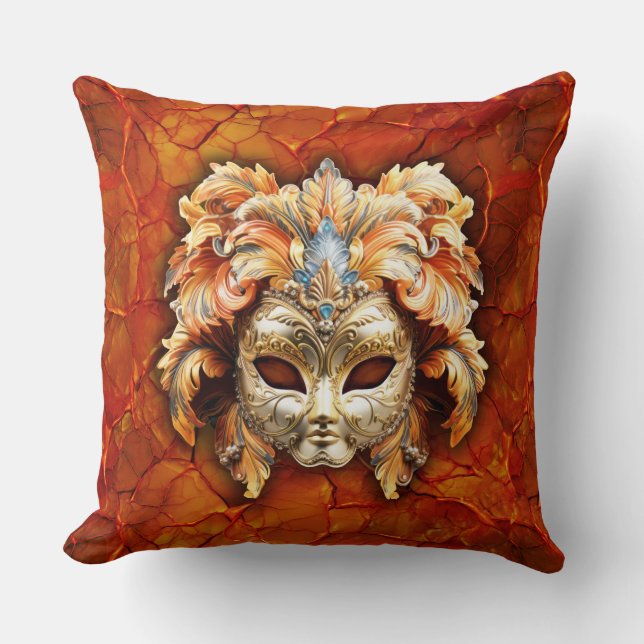  masker met Oranje veren op rode achtergrond Kussen (Voorkant)