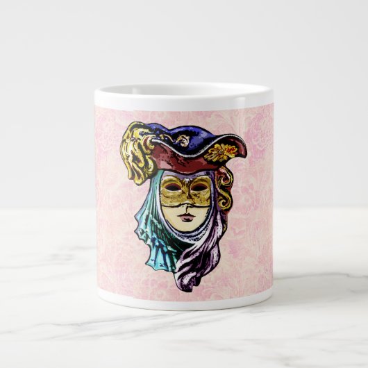 Maskerade Masker op Dusty Pink Brocade Patroon Grote Koffiekop (Voorkant)