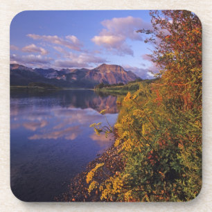 Maskinonge Lake in Waterton Lakes National Park 2 Bier Onderzetter