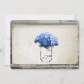 Mason Jar Barn Wood Blue Hydrangeas Wedding Invite Kaart (Achterkant)