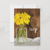 Mason Jar en Daisies Country Wedding RSVP Card (Voorkant)