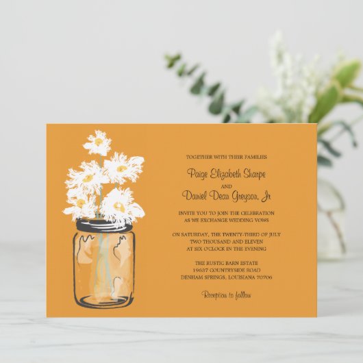 Mason Jar en White Daisies Wedding Kaart (Staand voorkant)