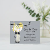 Mason Jar en Wildflower Wedding Invitations Aankondigingskaart (Staand voorkant)