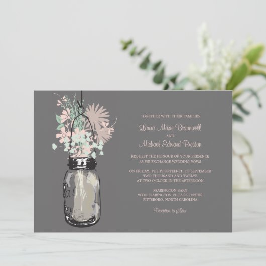 Mason Jar en Wildflower Wedding Invitations Kaart (Staand voorkant)