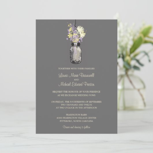 Mason Jar en Wildflower Wedding Invitations Kaart (Staand voorkant)
