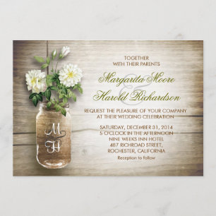 Mason jar en witte bloemen bruiloft uitnodigingen