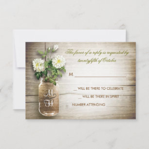 Mason jar en witte bloemen trouw-RSVP kaart