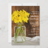 Mason Jar en Yellow Daisies Country Barn Wedding Kaart (Voorkant)