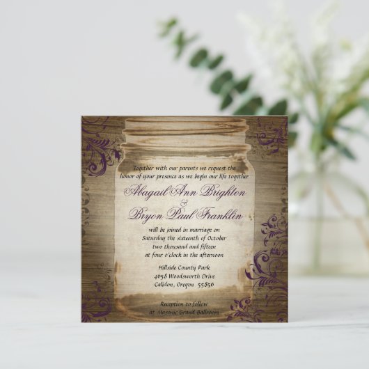 Mason Jar Paarse Vierkante Huwelijksuitnodiging Kaart (Staand voorkant)