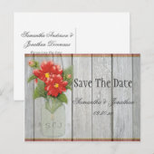 Mason Jar Red Dahlias Schuur Hout Save the Date Aankondigingskaart (Voorkant / Achterkant)