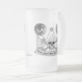 Masonic Skull en Crossbones Matglas Bierpul (Voorkant rechts)