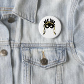 Masquerade Masker in Black en Gold Button Badge (In situ)
