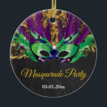 Masquerade Party Magical Night Green Paars Gold Keramisch Ornament<br><div class="desc">Masquerade Party Magical Night Green Paars Gold. Masker Birthday Party. Mardi Gras. Groene,  Paarse en goudhoudende zeebaars. Zoet 16 zestien. Chalkboard Achtergrond. Elke leeftijd. Voor verdere aanpassing,  te klikken gelieve de knoop "van het Aanpassen"en ons ontwerphulpmiddel te gebruiken om deze sjabloon te wijzigen</div>