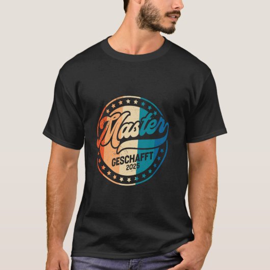 MASTER BEHAALD Grappige Meesterstitel 2025 T-shirt (Voorkant)