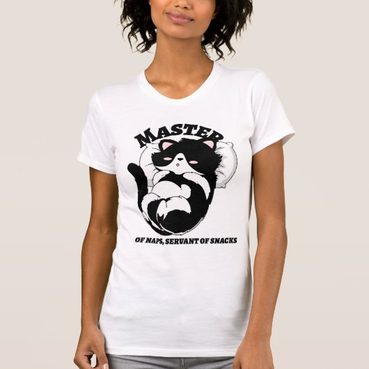 Master of naps, servant of snacks t-shirt (Voorkant)