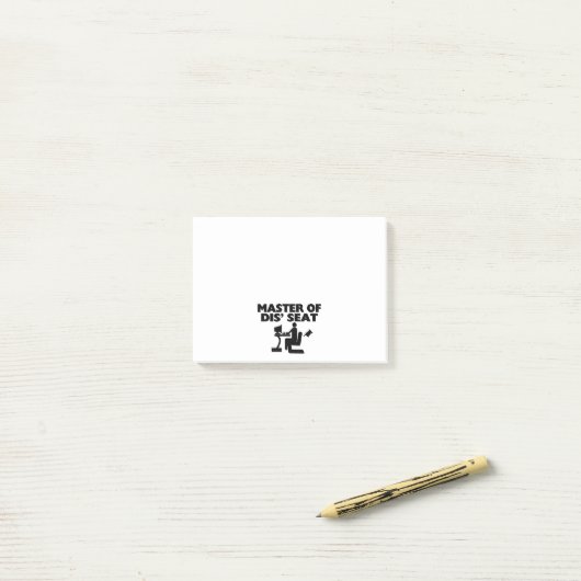 Mastercomputer van de bestuurderszitplaats post-it® notes (Op bureau)