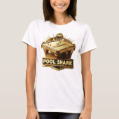 Mastering the Game: Pool Shark Logo op pooltafel T-shirt (Voorkant)
