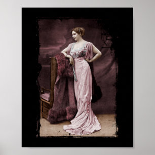 Mata Hari in de theaterdress Poster
