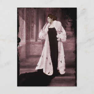 Mata Hari in White Fur Coat Briefkaart