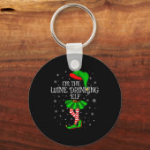 Matching Family Group I'm The Wine Drinking Elf Ch Sleutelhanger (Voorkant)