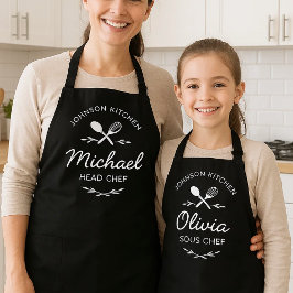Matching Family Kitchen Aprons with Custom Names Schort