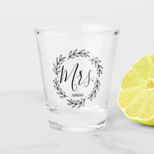 Matching Mrs Monogram Wreath Shot Glas