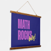 Math Rocks Daily Hangend Wandkleed (Gebogen)