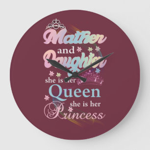 Mather en dochter is haar koningin. grote klok