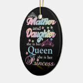 Mather en dochter is haar koningin. keramisch ornament (Links)