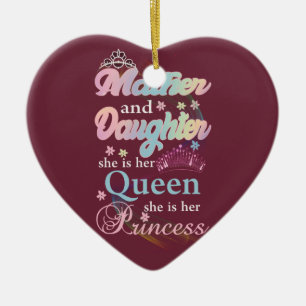 Mather en dochter is haar koningin. keramisch ornament