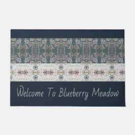 Matig bloemstuk in gedempte kleur deurmat