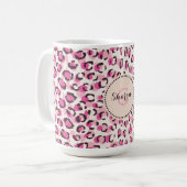Matig chic roze cheetah printpatroon monogram mok (Voorkant links)