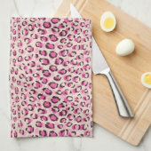 Matig chic roze cheetah printpatroon monogram theedoek (Quarter Fold)