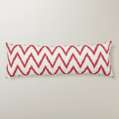 Matig chic textured Red ikat chevron Patroon Lichaamskussen (Achterkant)