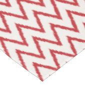 Matig chic textured Red ikat chevron Patroon Tafelkleed (Gekanteld)