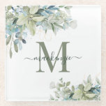 Matig Eucalyptus Botanische Floral Monogram Glazen Onderzetter<br><div class="desc">Elegant Eucalyptus Botanische Floral Monogram Glass Onderzetters met onze mooie sage eucalyptus green en stoffige blauwe groen en moderne typografie. Eenvoudig aan te passen met uw informatie voor een eenvoudig elegante onderzetter set. Neem contact met ons op via cedarandstring@gmail.com als u hulp nodig hebt bij het ontwerp of de bijbehorende...</div>