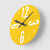 Matig geel en wit grote getallen ronde klok (Hoek)