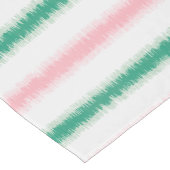 Matig getextureerde roze groene ikat strepen patte korte tafelloper (Hoek)