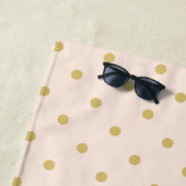 Matig Girly Pink en Gold Polka Dots Pattern Strandlaken (In situ)