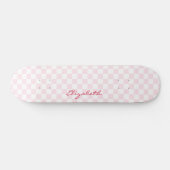 Matig Girly Pink White Checkered Pattern Monogram Persoonlijk Skateboard (Horizontaal)