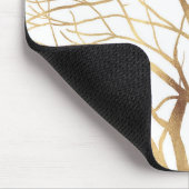 Matig Gold Tree Silhouette Minimaal wit ontwerp Muismat (Hoek)