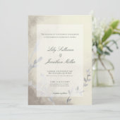 Matig licht en etheraal monochroom huwelijk kaart (Staand voorkant)