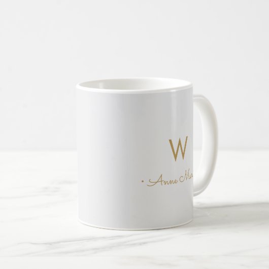 Matig Light Grey Gold Script Monogram Koffiemok (Voorkant rechts)
