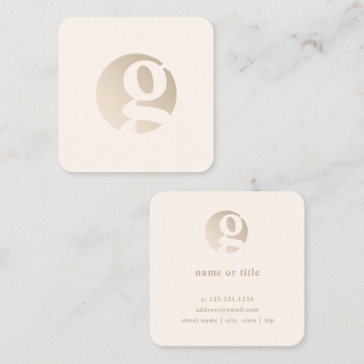 Matig minimaal goudbeige monogram vierkante visitekaartje (Voorkant / Achterkant)