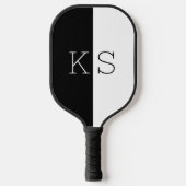 Matig minimaal zwart-wit monogram pickleball paddle (Voorkant)